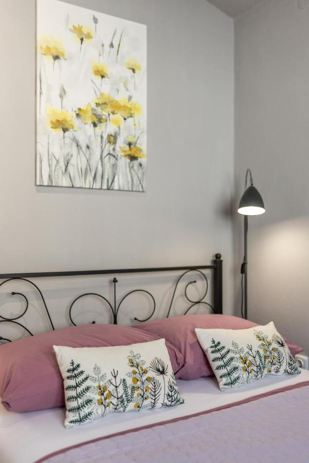 Apartment Lamaro Каштела Екстер'єр фото